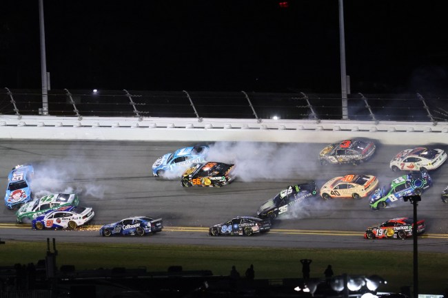 NASCAR: DAYTONA 500 crash 2025