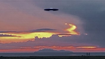 Group Of Tourists Capture Amazingly Clear Photos Of A UFO In Argentina