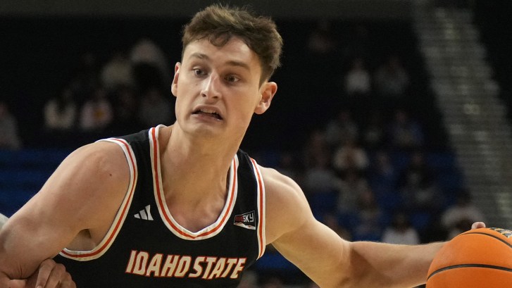 Idaho State basketball player Connor Hollenbeck