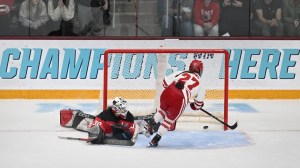 Wisconsin Hockey Kirsten Simms Frozen Four Penalty Shot Ohio State