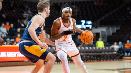 Bowling Green’s Primary Point Guard Quietly Played Three-Straight Games With Two Broken Hands