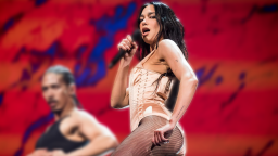 Dua Lipa Responds To Up-Close-And-Personal Viral Video From Her Concert That’s ‘Breaking The Internet’