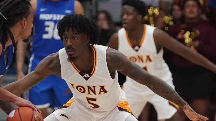 Iona vs Hofstra basketball