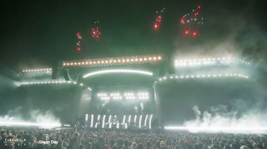 Green Day Coachella Crowd