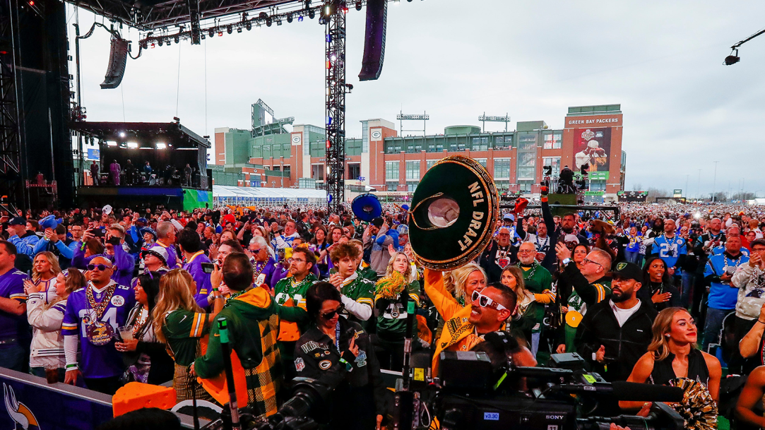NFL Draft Green Bay Crowd