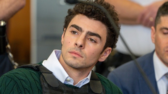 Luigi-Mangione-attends-a-hearing-at-Manhattan-Criminal-Court