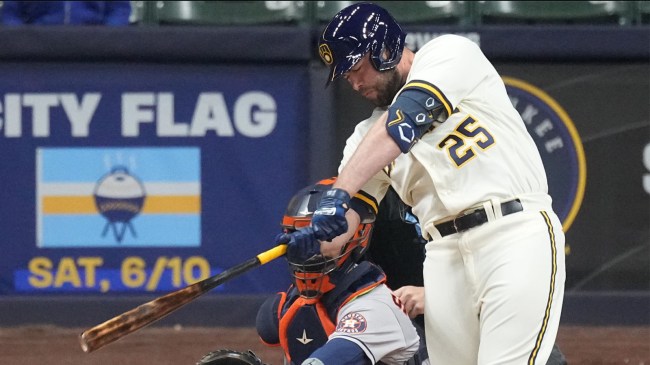 Milwaukee-Brewers-designated-hitter-Darin-Ruf