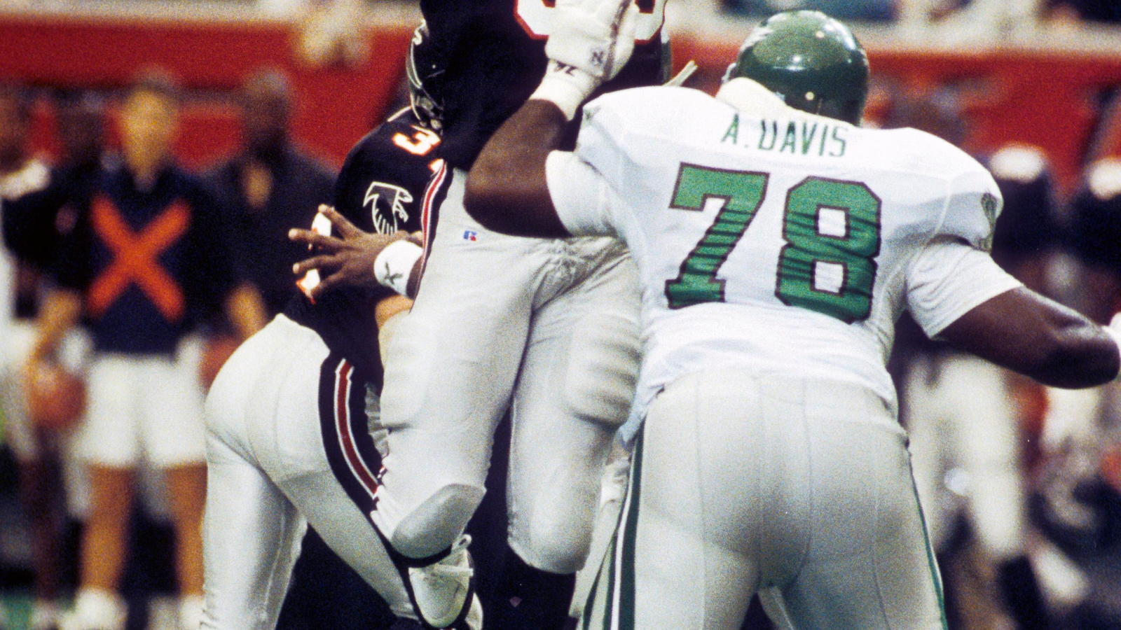 Eagles tackle Antone Davis
