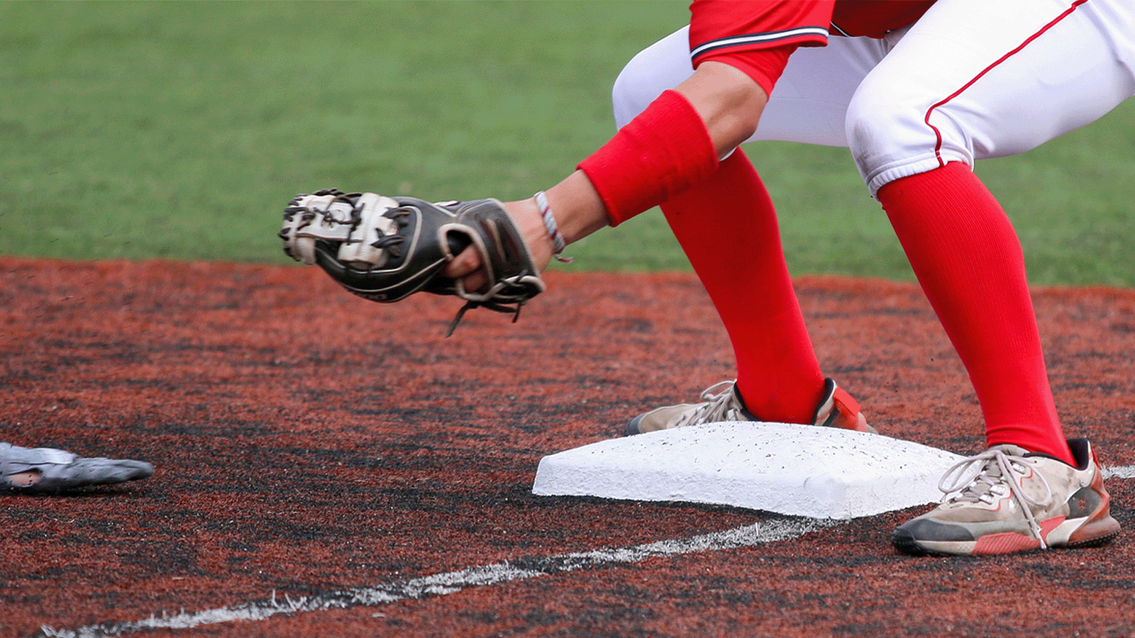Maryland High School Wins Playoff On WalkOff Hidden Ball Trick