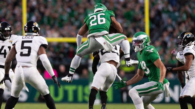 Saquon Barkley hurdle