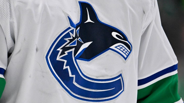 Vancouver Canucks log on jersey