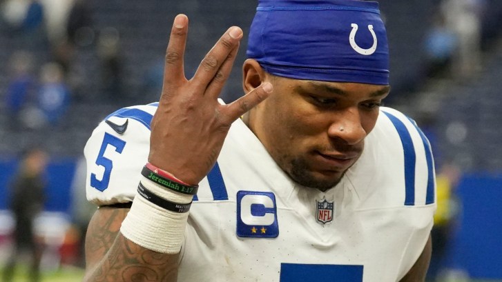 Anthony Richardson's huge hands