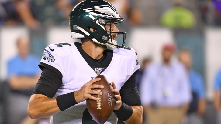 QB Cody Kessler and his big hands