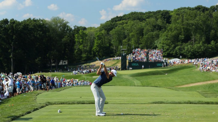 Hole 6 at Oakmont Country Club with Dustin Johnson on the tee