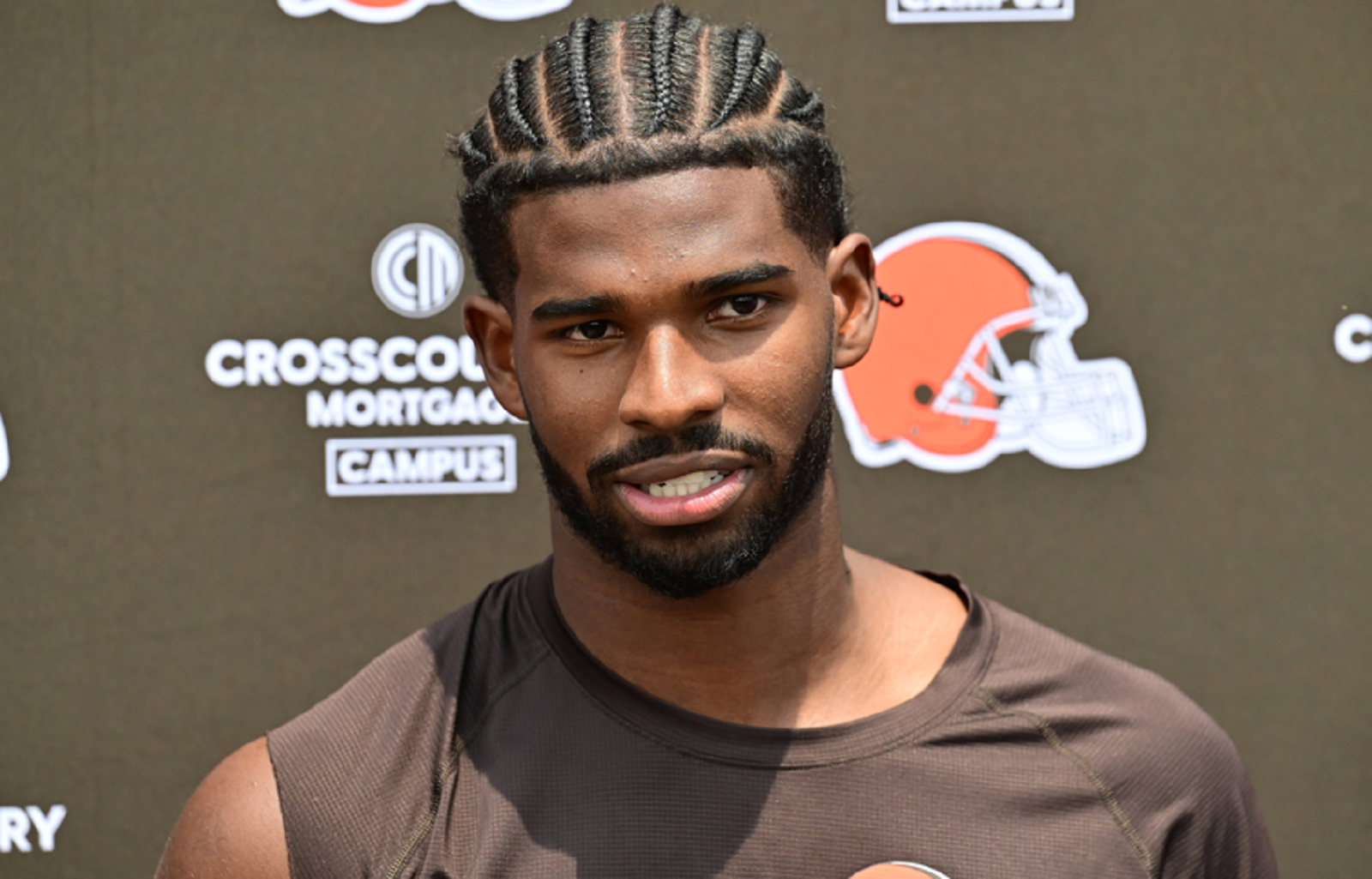 shedeur-sanders-refused-to-answer-questions-of-father-s-health