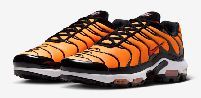 Nike Air Max Plus G Golf Shoes for back to school/football season