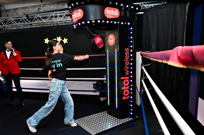 Total Wireless x Amanda Serrano