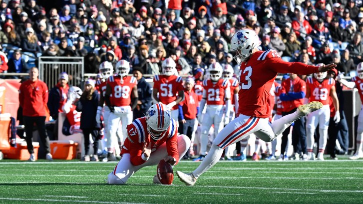kicker Joey Slye kicks field goal