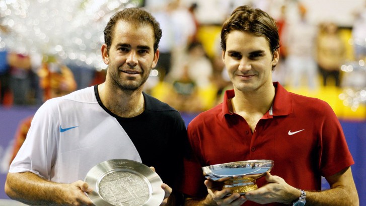Pete Sampras and Roger Federer pose together