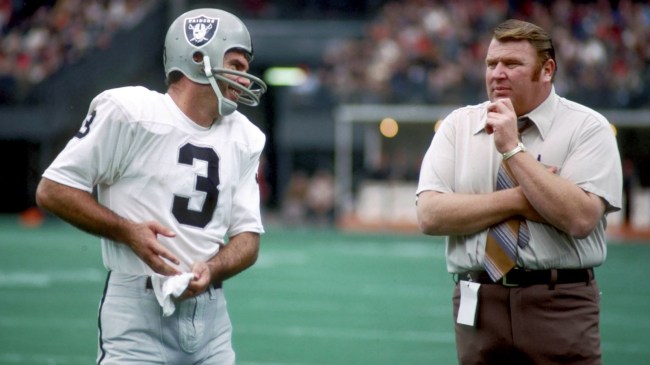Oakland Raiders quarterback Daryle LaMonica