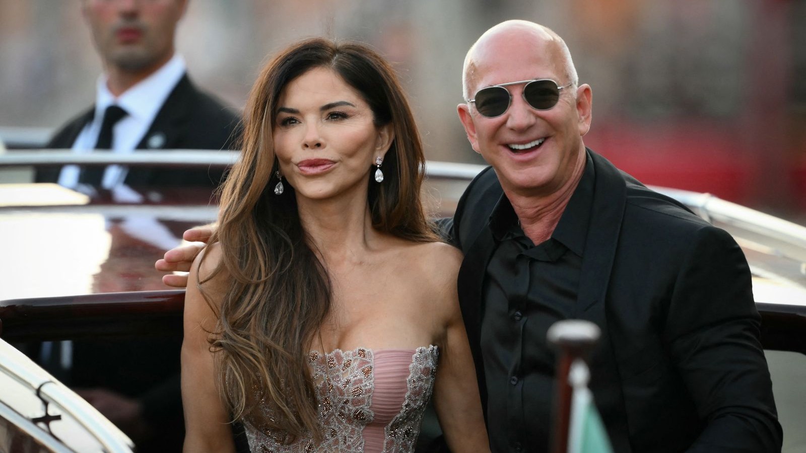 Jeff Bezos's Wife Lauren Sanchez Could Be The Next Bond