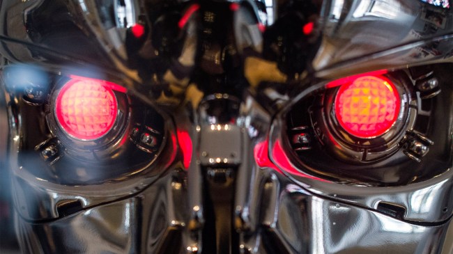 Terminator-robot-skull