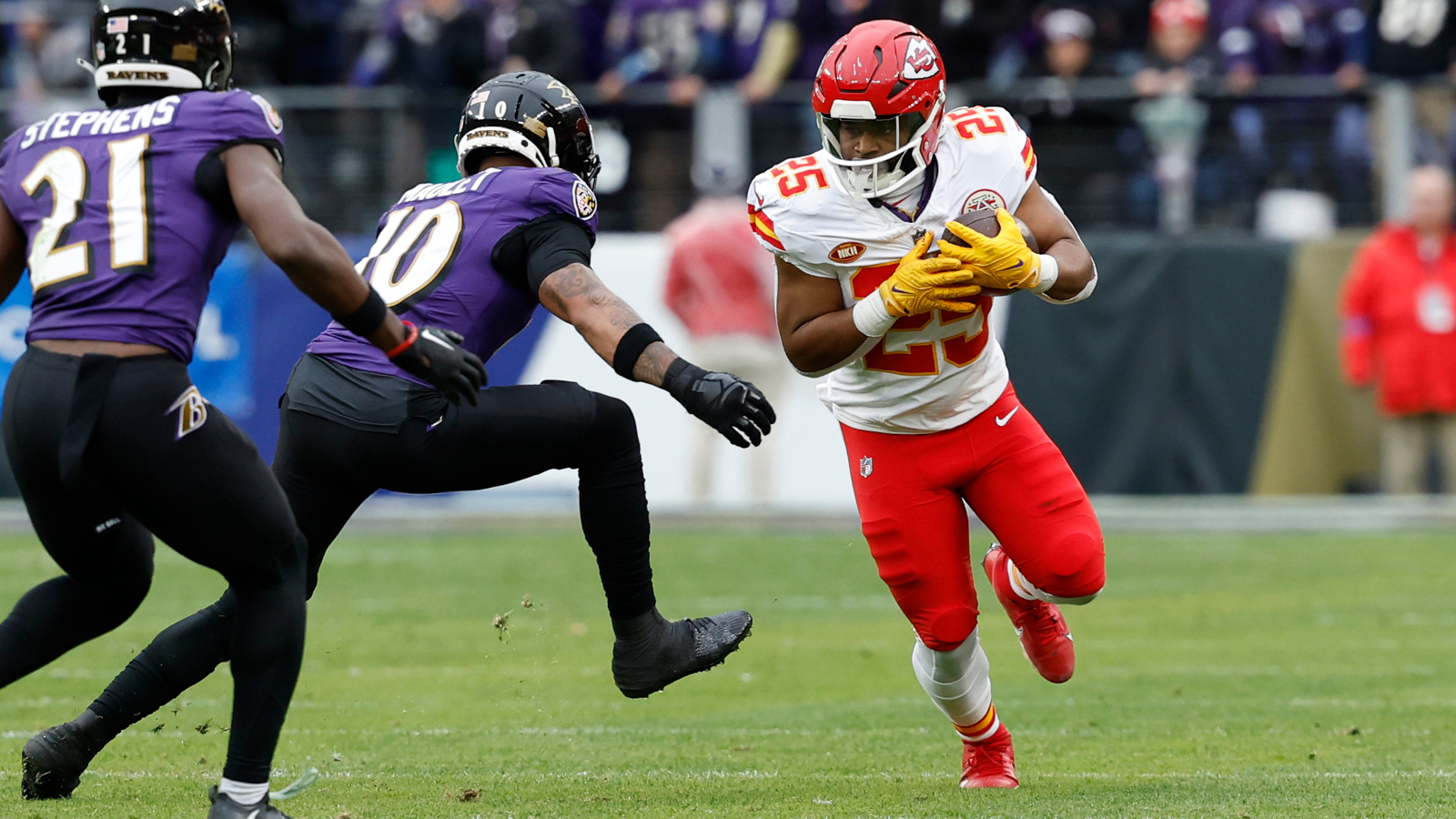 shortest NFL players in history Kansas City Chiefs running back Clyde Edwards-Helaire 