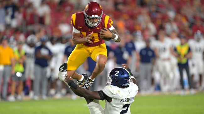 USC Trojans QB Jayden Maiava
