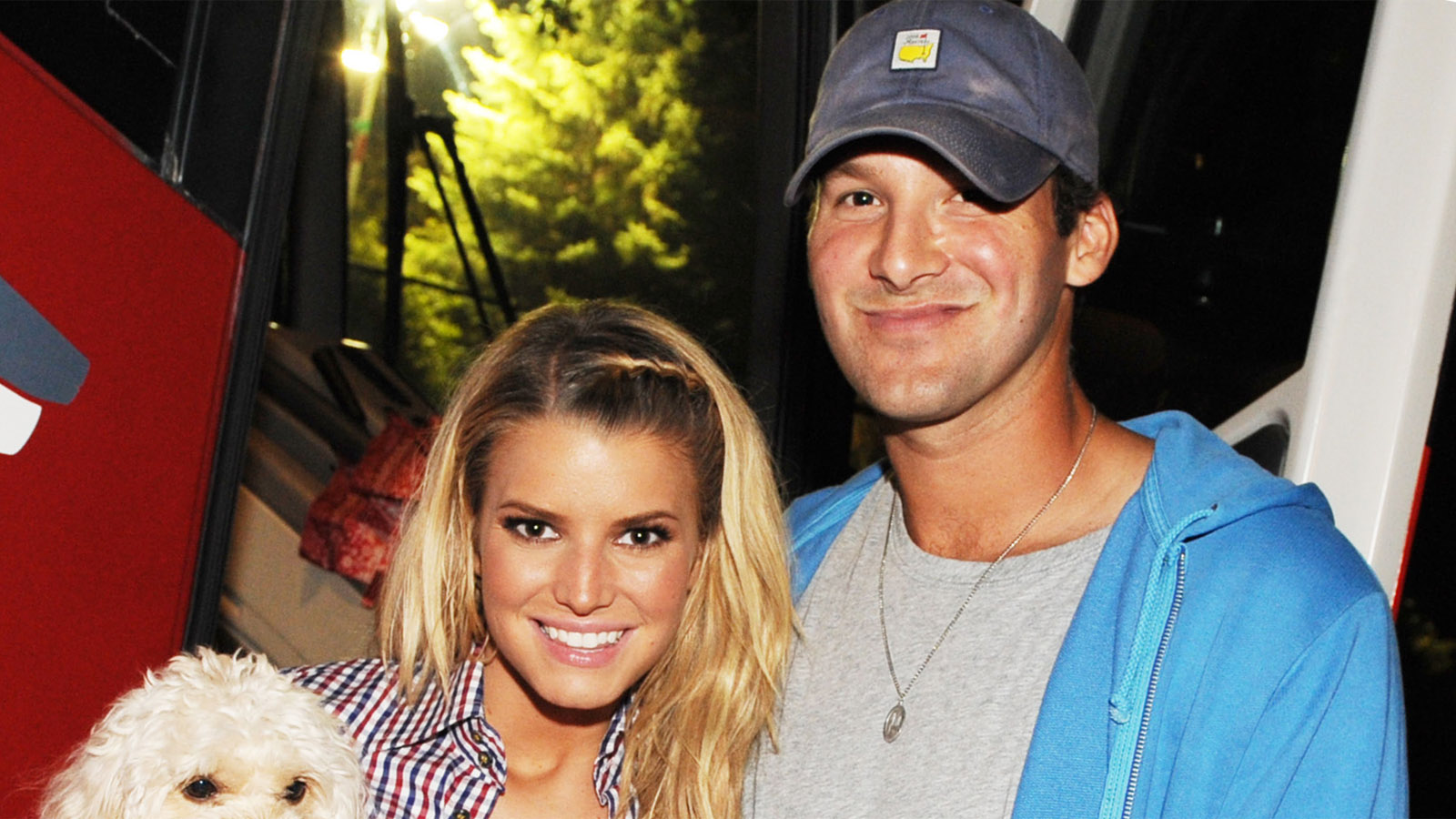 Jessica Simpson Throws Shade At Ex Tony Romo During Concert