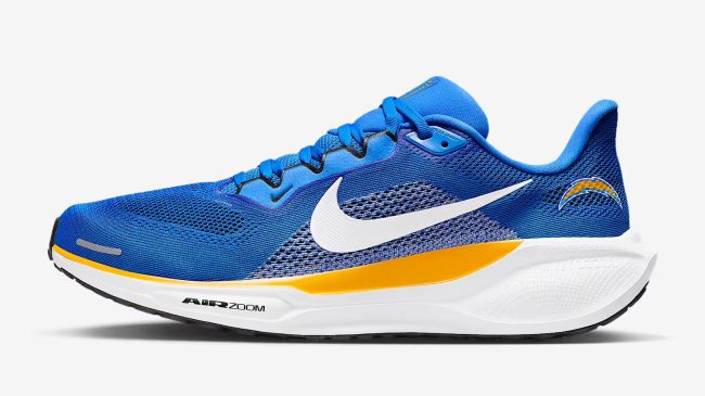 Nike Pegasus 41 shoes for Chargers in NFL Week 11