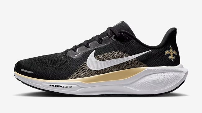 Nike Pegasus 41 shoes for Saints in NFL Week 3