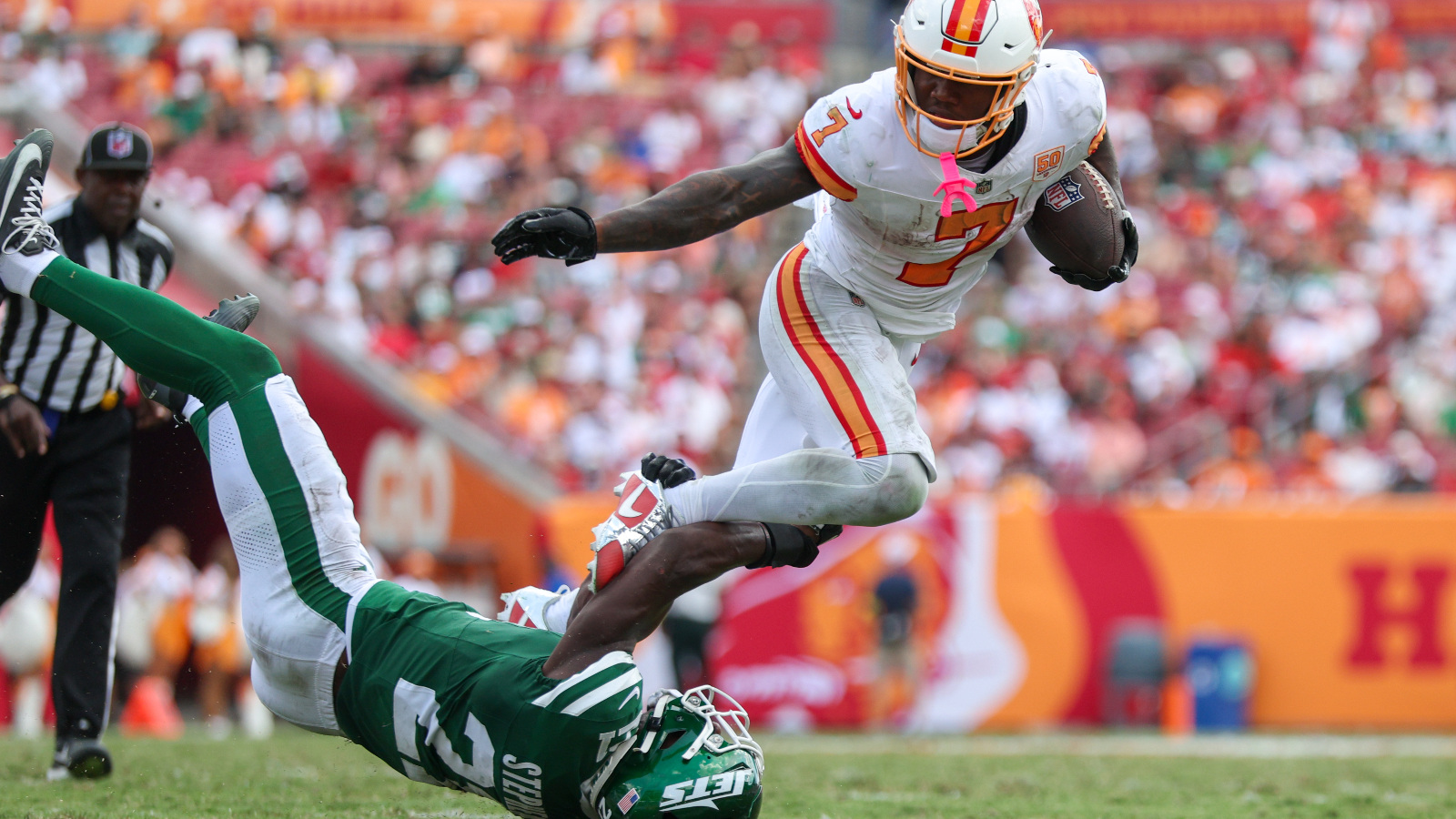 Tampa Bay Buccaneers running back Bucky Irving