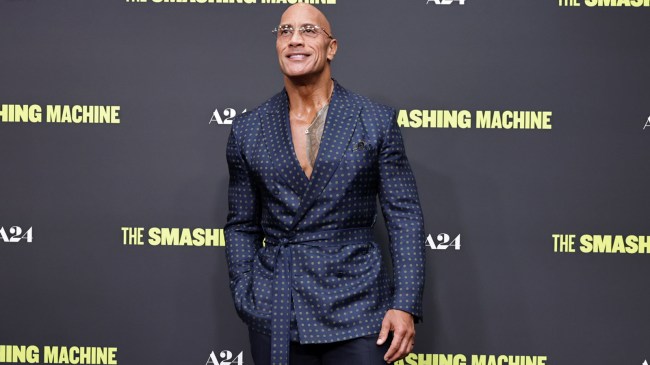 Dwayne-Johnson-The-Rock-Smashing-Machine-premiere