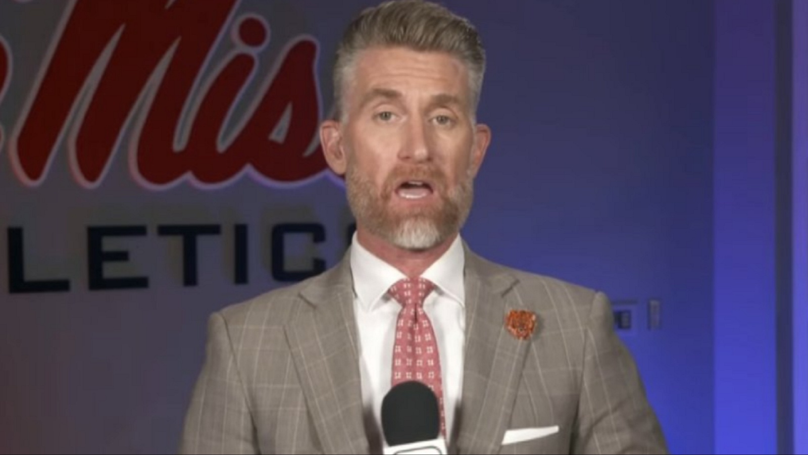 ESPN Had Marty Smith Waiting For Lane Kiffin’s Decision In Oxford, Mississippi All Day & He Became A Meme