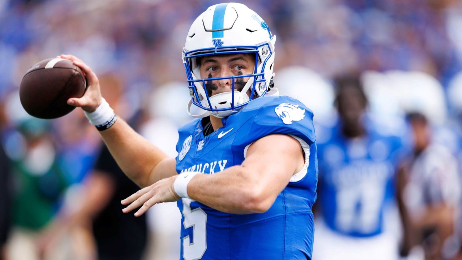 Kentucky QB Zach Calzada Embarrasses Self By Flaunting Meager Wealth After Getting Benched