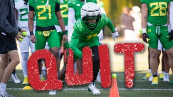 Oregon Defensive Back Suddenly Quits On Team Without Warning By Refusing To Show Up To Practice