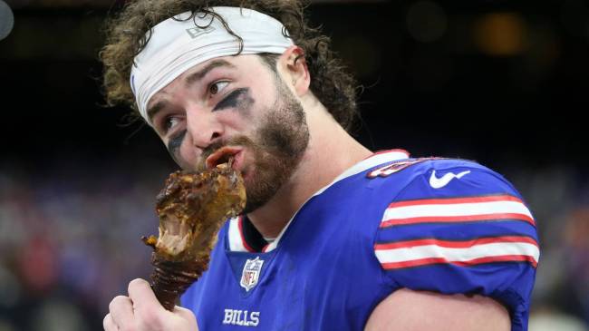 Bills tight end Dawson Knox eats turkey after winning on Thanksgiving