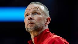 Louisville Coach Pat Kelsey Suffers Gnarly Injury While Celebrating His First Win Against Kentucky