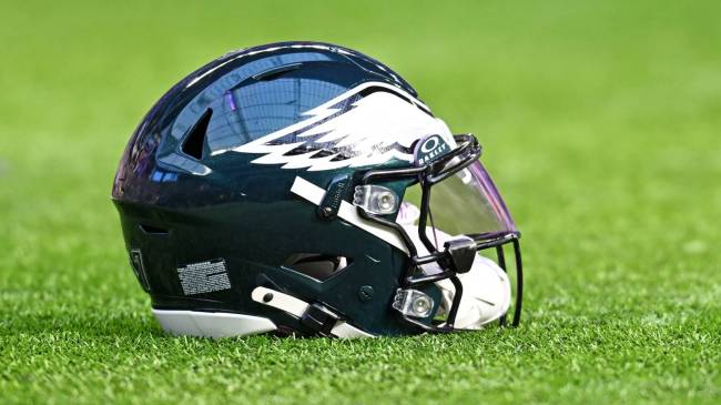 Philadelphia Eagles helmet