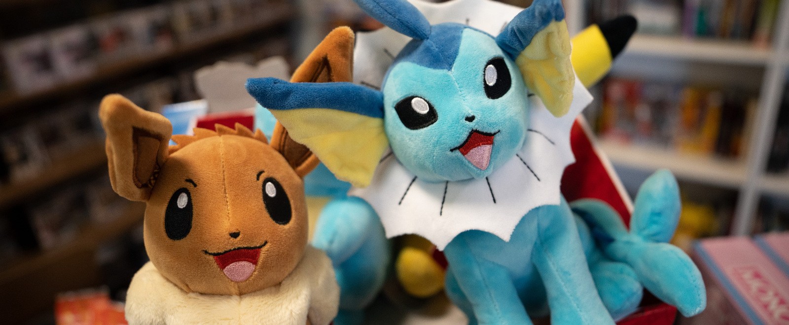 Pokémon toys eevee and vaporeon