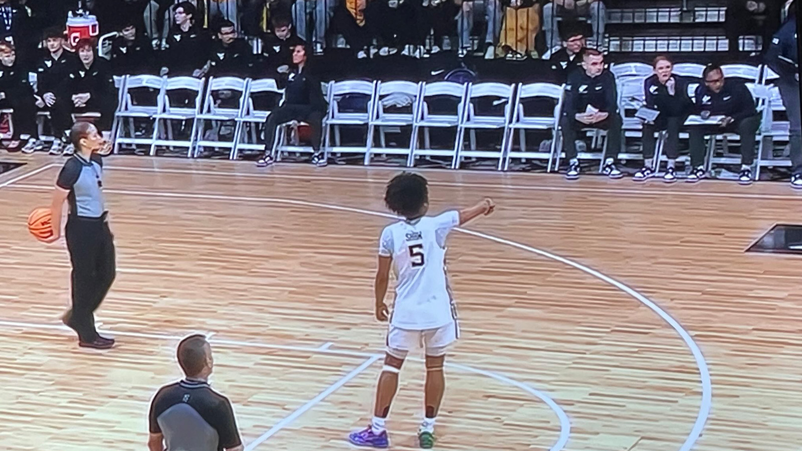 West Virginia Pulls MASSIVE Upset With Only Five Players TOTAL After ENTIRE Bench Got Ejected During Fight