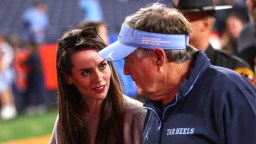 Longtime North Carolina Professor Demands School End Bill Belichick, Jordan Hudson ‘Circus’