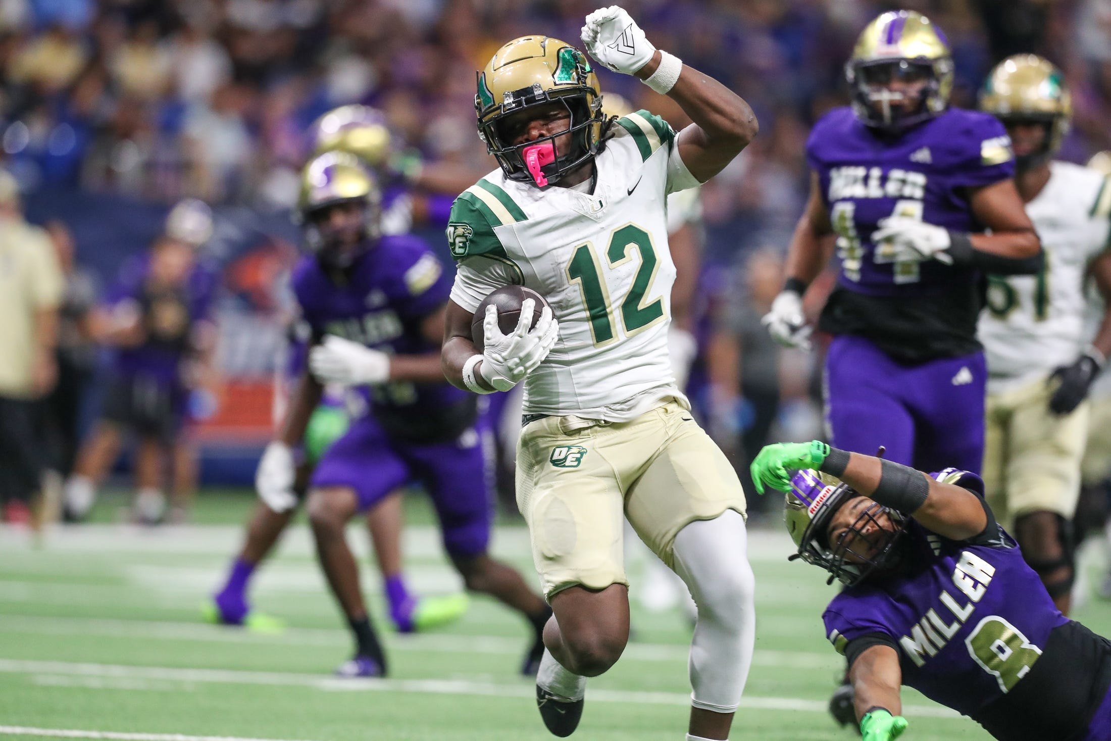 Texas High School RB SaRod Baker Is Having One Of The Most Insane Playoff Runs Of All-Time