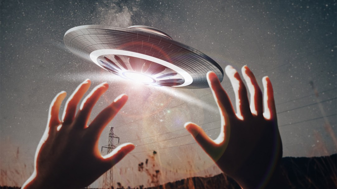 Unidentified-flying-object-UFO-aliens