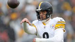 Aaron Rodgers Seemingly Missed A Wide Open Kenneth Gainwell On Game-Deciding Play