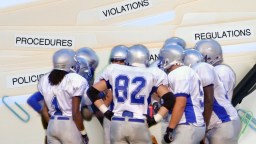 South Carolina Football Coach Publicizes Poaching Claims With Accusation Of Shady Recruitment