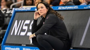 Illinois Shot Clock Violation Basketball Shauna Green