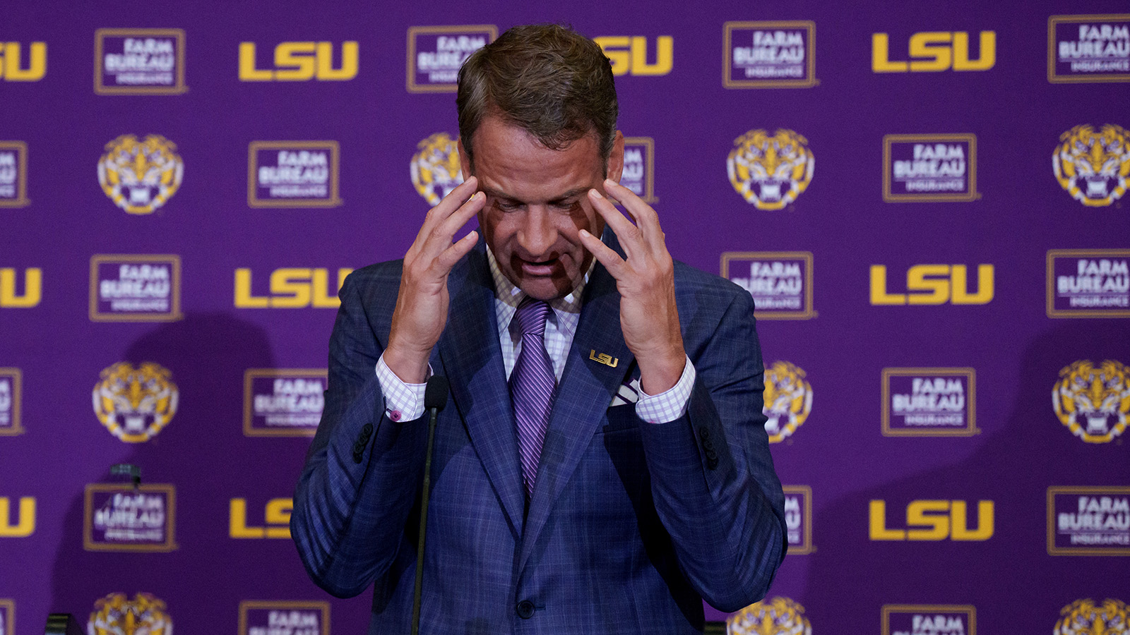 LSU Coach Lane Kiffin Posts ‘Plan For April’ On Social Media, Immediately Breaking His First Rule For Himself
