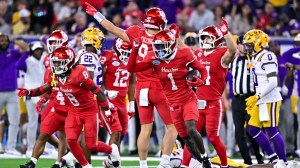 Latrell McCutchin Houston LSU Sportsmanship Respect Classy Gesture Handshake