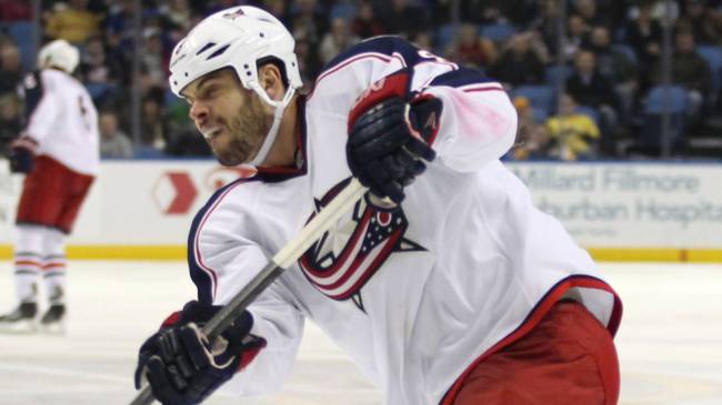 Blue Jackets forward Nathan Horton